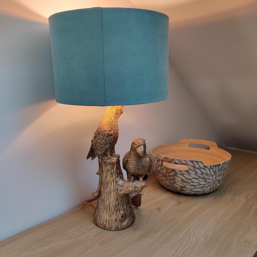 Delightful & Picturesque Modern Detached Apartment, Next To Chester Zoo, Near Park And Ride To City Centre 외부 사진